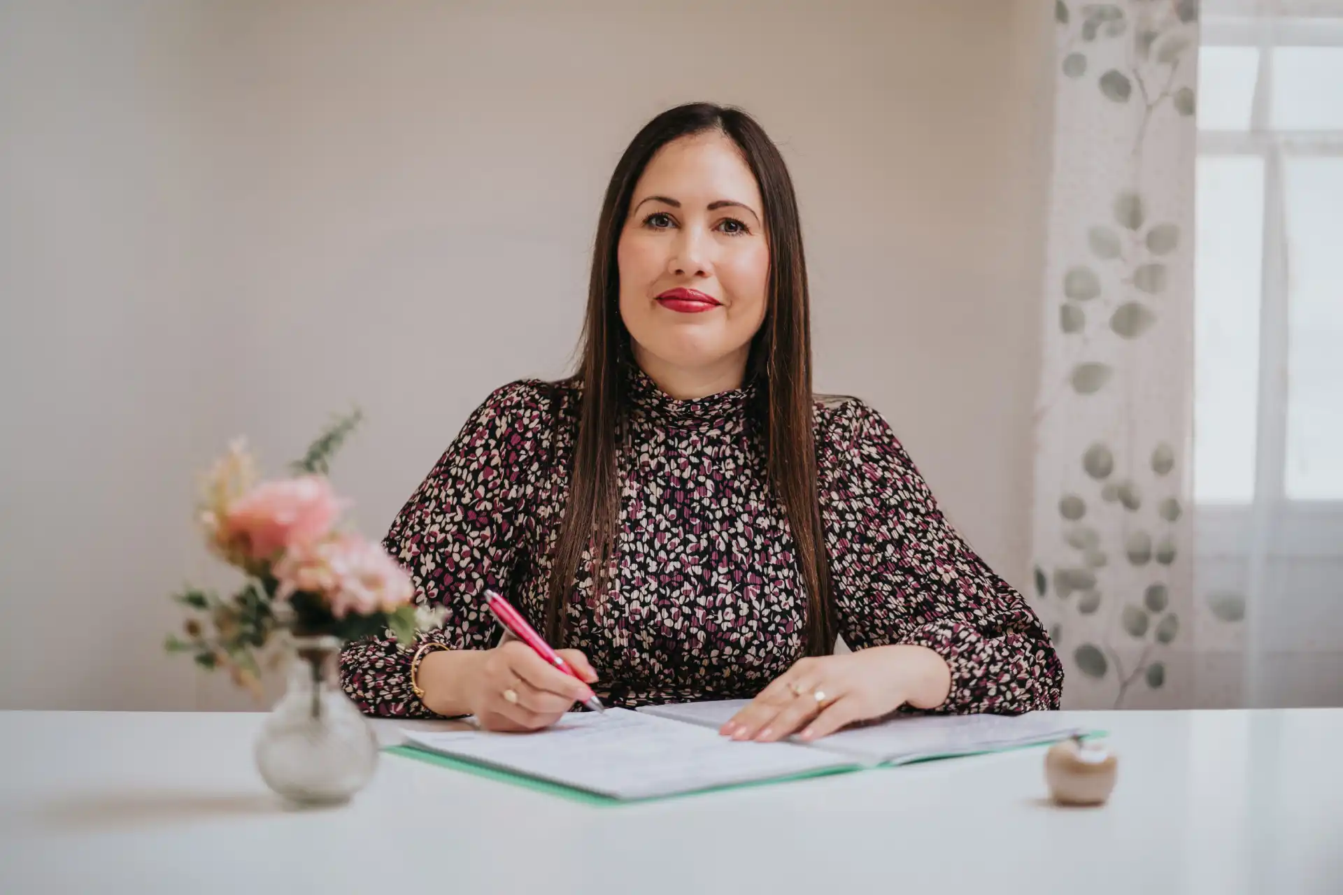 Sophie LIBOUREL, Diététicienne Nutritionniste à Narbonne, avec un air accueillant
